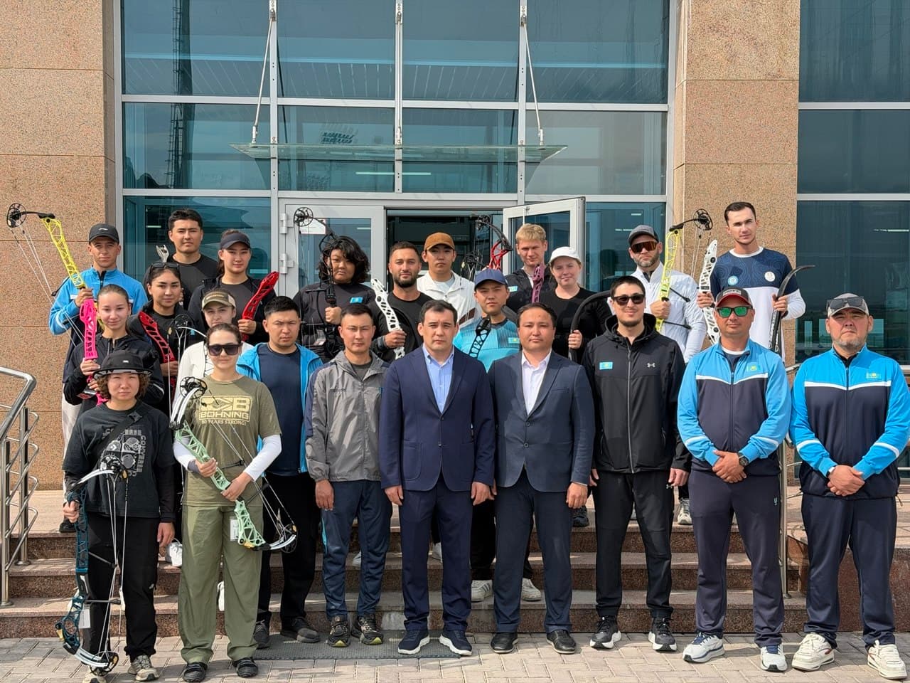The Ministry of Tourism and Sports of the Republic of Kazakhstan has provided the national Olympic archery team with modern and high-quality sports uniforms.